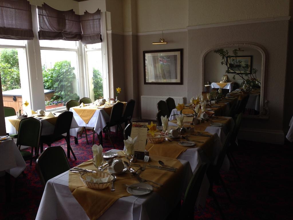 Grand Ash Hotel Llandudno Extérieur photo