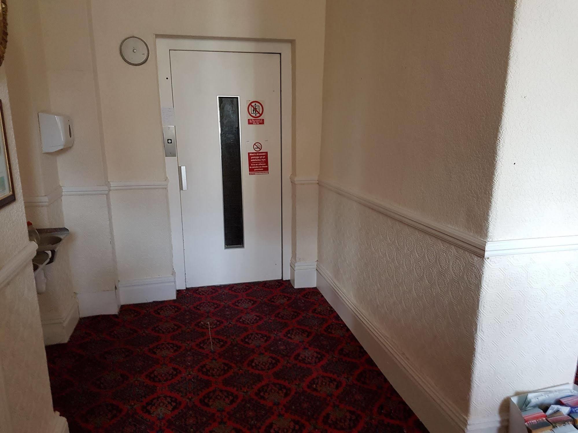 Grand Ash Hotel Llandudno Extérieur photo