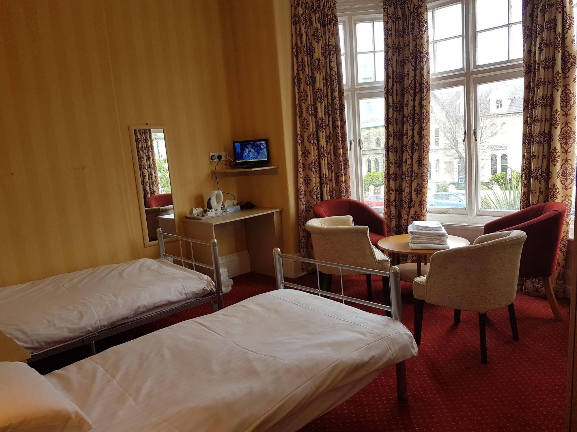 Grand Ash Hotel Llandudno Extérieur photo